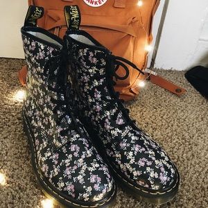 doc martens floral